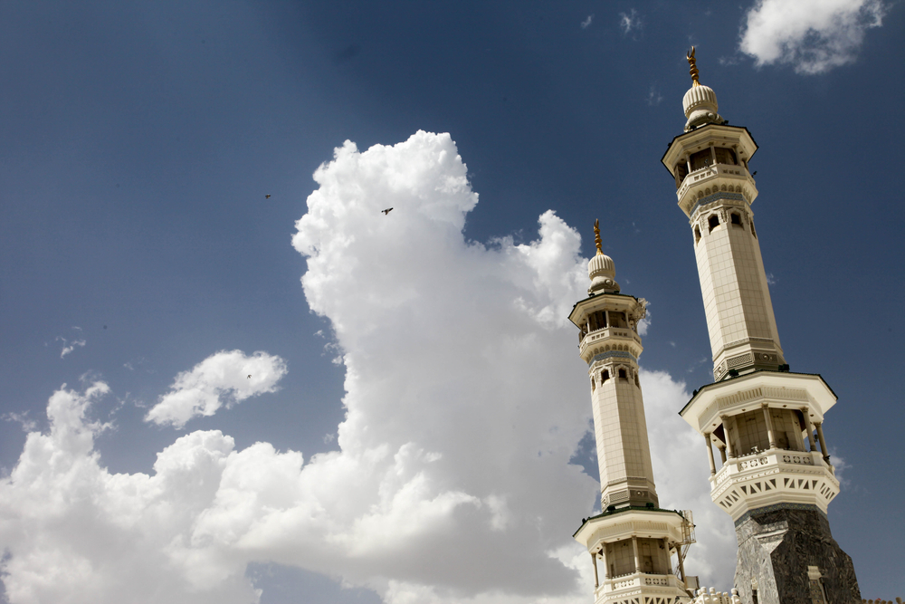 حكم الأذان والإقامة