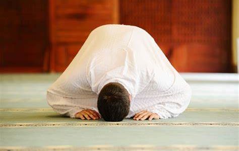 أسلم دون أن يلقى مسلما